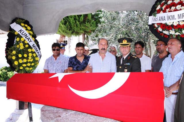 Çarptığı Köpeğe Yardım Etmek İsterken Hayatını Kaybeden Genç Asteğmen, Son Yolculuğuna Uğurlandı