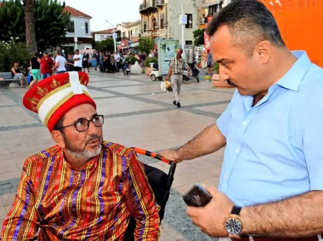 Engelsiz Mehteranlardan Çeşme Emniyet Müdürü Alev'e Vefa