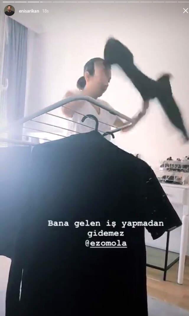 Ezgi Mola Oyuncu Arkadaşı Enis Arıkan'ın Bulaşıklarını Yıkayıp, Çamaşırlarını Astı