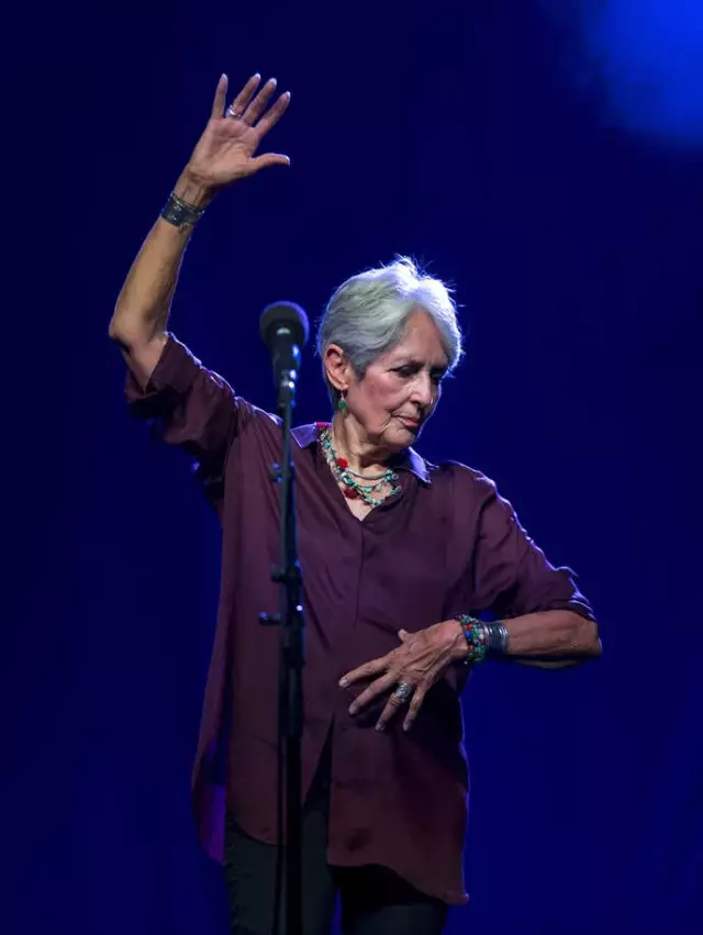 Joan Baez İstanbul'da Son Kez Konser Verdi