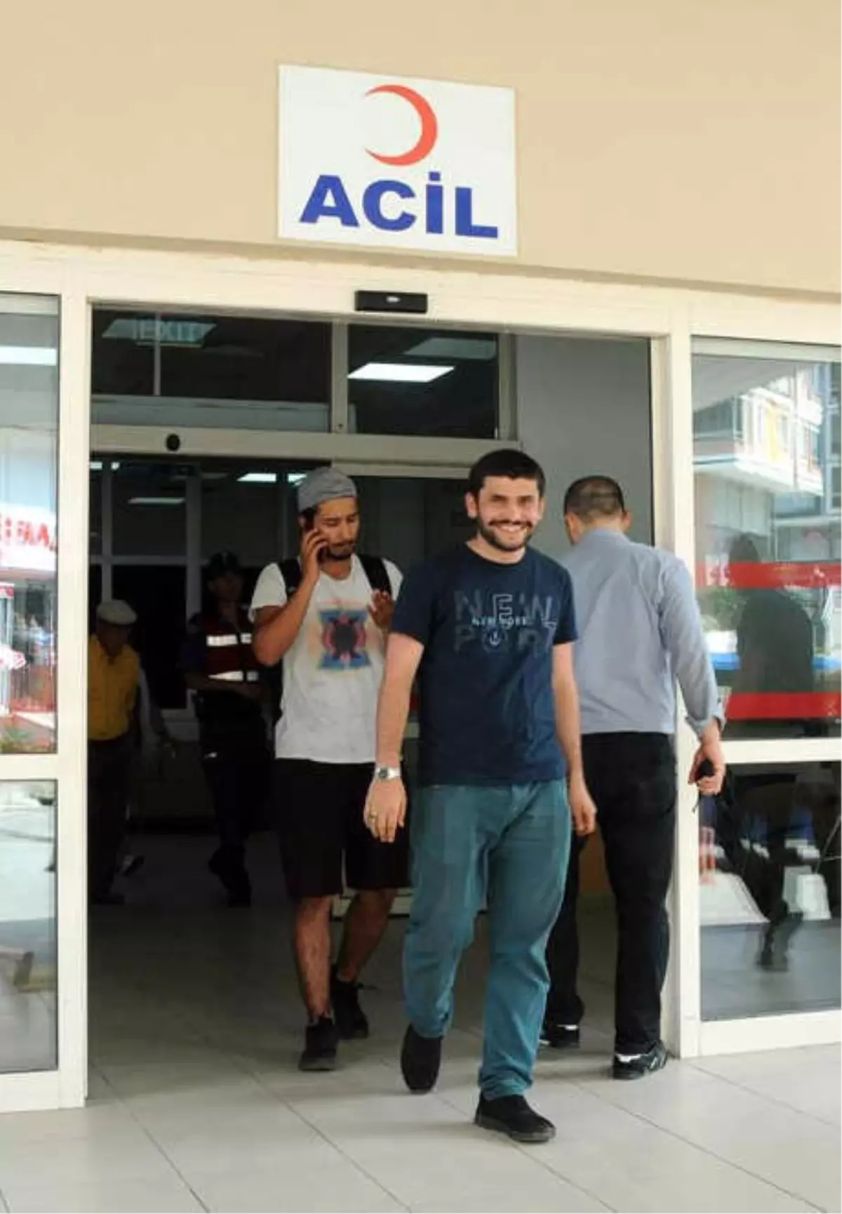 Ormanda kaybolan Rus anne ve kızı, 8 saat sonra bulundu Ormanda kaybolan Rus anne ve kızı, 8 saat sonra bulundu