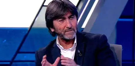 Rıdvan Dilmen'den Mesut Özil Açıklaması Rıdvan Dilmen'den Mesut Özil Açıklaması