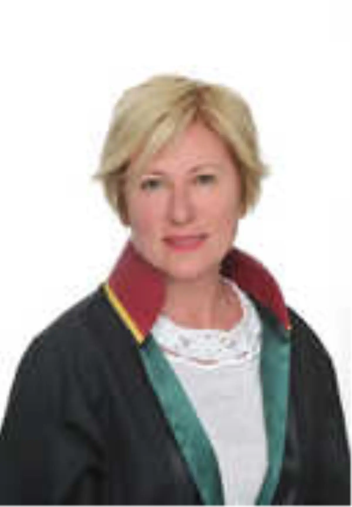 Baro Başkanı Av. Azade Ay, 'Gazeteler Hürdür, Sansür Yasaktır'