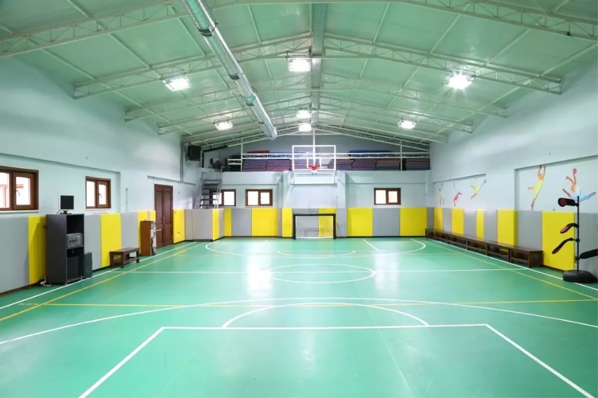 Kasımpaşa Çocuk Evleri Sitesi�nin Spor Salonu Yenilendi Haberler