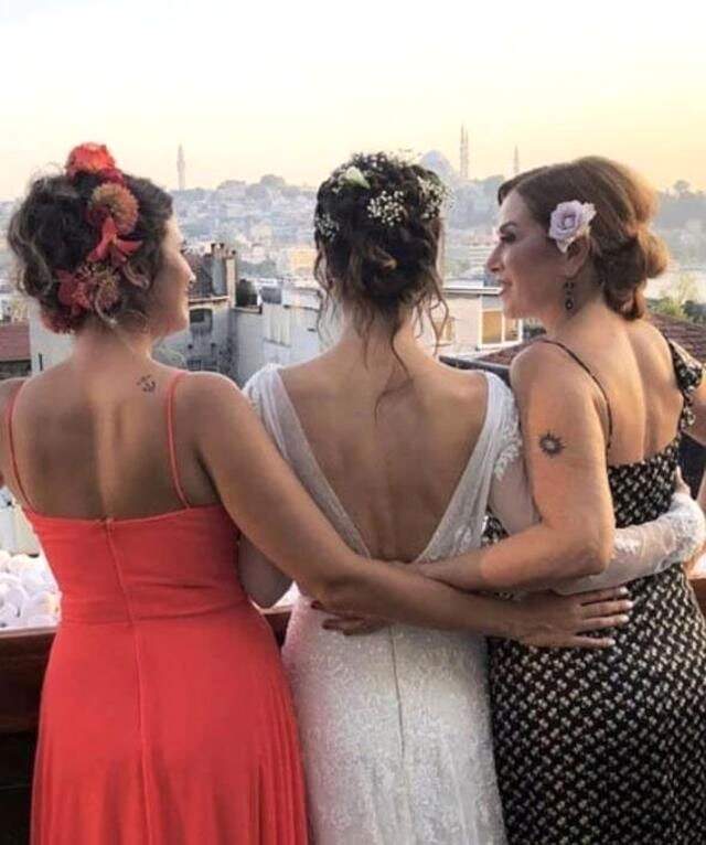 Ünlü Sanatçının kızı, Dünyaevine girdi