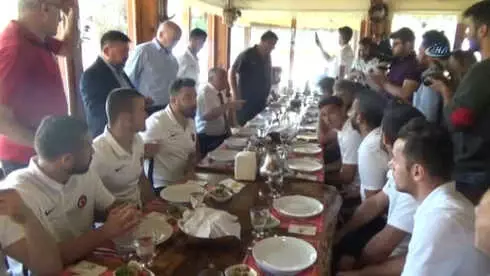 Ampute Futbol Milli Takımı Gölcük'te Ağırlandı Ampute Futbol Milli Takımı Gölcük'te Ağırlandı