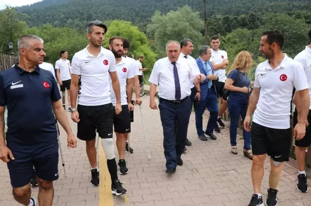 Ampute Futbol Milli Takımı Gölcük'te Ağırlandı Ampute Futbol Milli Takımı Gölcük'te Ağırlandı