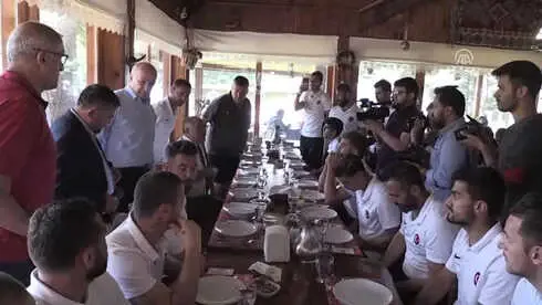 Ampute Milli Futbol Takımı, Tabiat Parkını Gezdi Ampute Milli Futbol Takımı, Tabiat Parkını Gezdi
