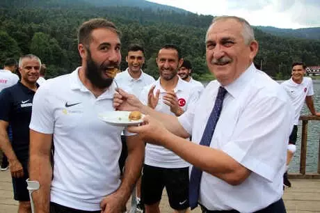 Ampute Milli Takımı, Gölcük Tabiat Parkı'nda Moral Depoladı Ampute Milli Takımı, Gölcük Tabiat Parkı'nda Moral Depoladı