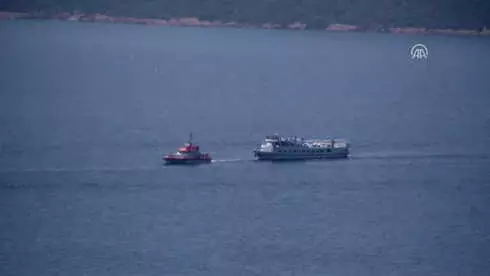 Arızalanan Yunan Feribotunu Kıyı Emniyeti Çekti
