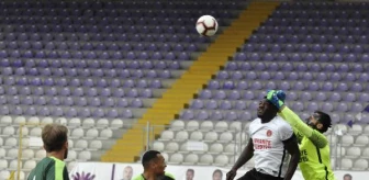 Bursaspor Hazırlık Maçında Ümraniyespor'u 2-1 Yendi