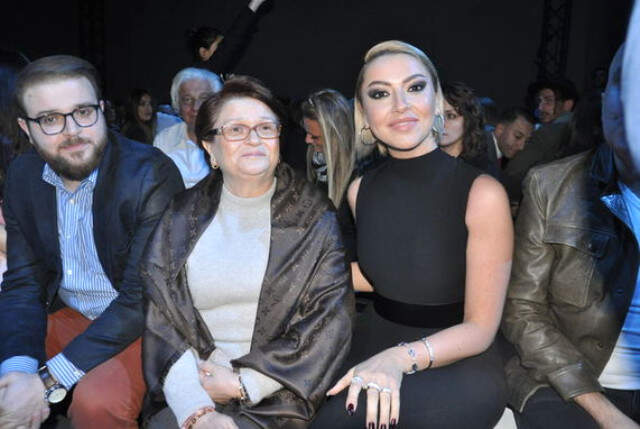 Hadise'nin Annesi Uyku İlacı İçerek İntihar Girişiminde Bulundu