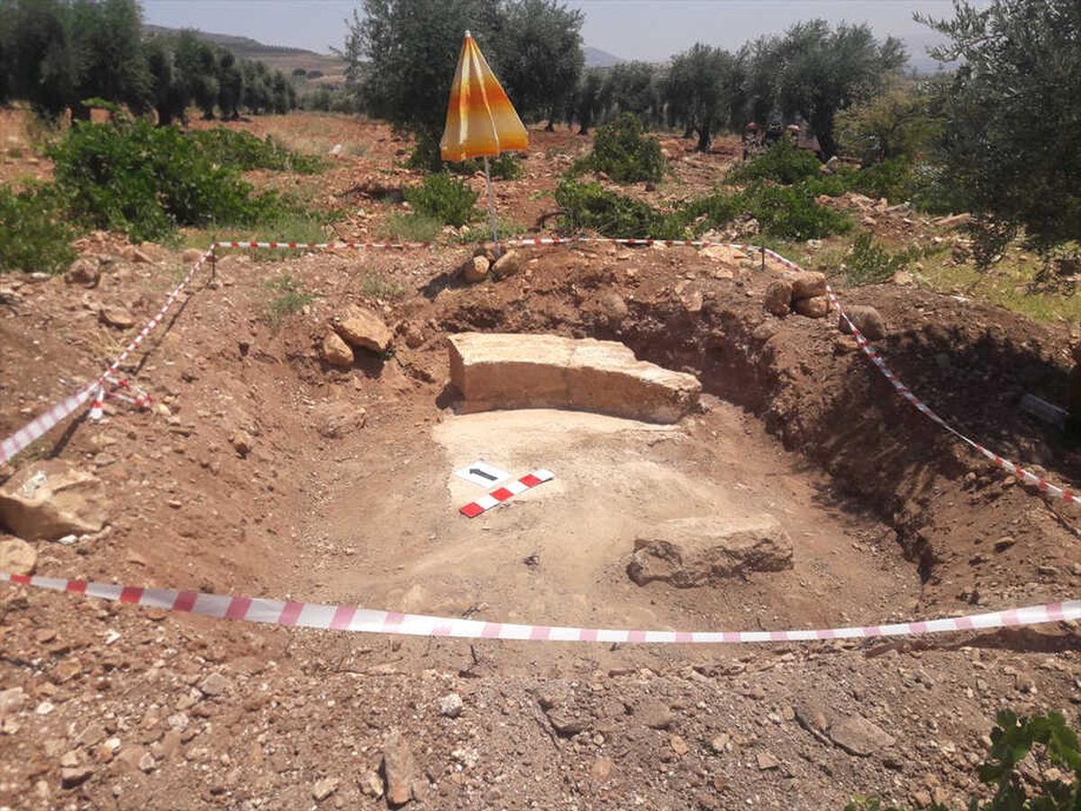 Kaçak Kazı Sonrası Tahrip Edilmiş Eserler Kurtarıldı