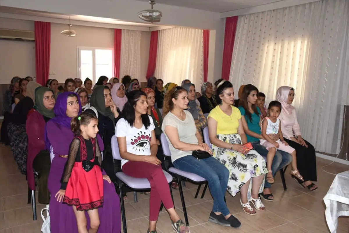 Nusaybin'de Kadınlara '12-18 Yaş Ergenlik Dönemi' Eğitimi
