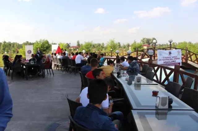 Ağrı'da Gençler Ödül Töreni ve Piknikte Bir Araya Geldi Ağrı'da Gençler Ödül Töreni ve Piknikte Bir Araya Geldi