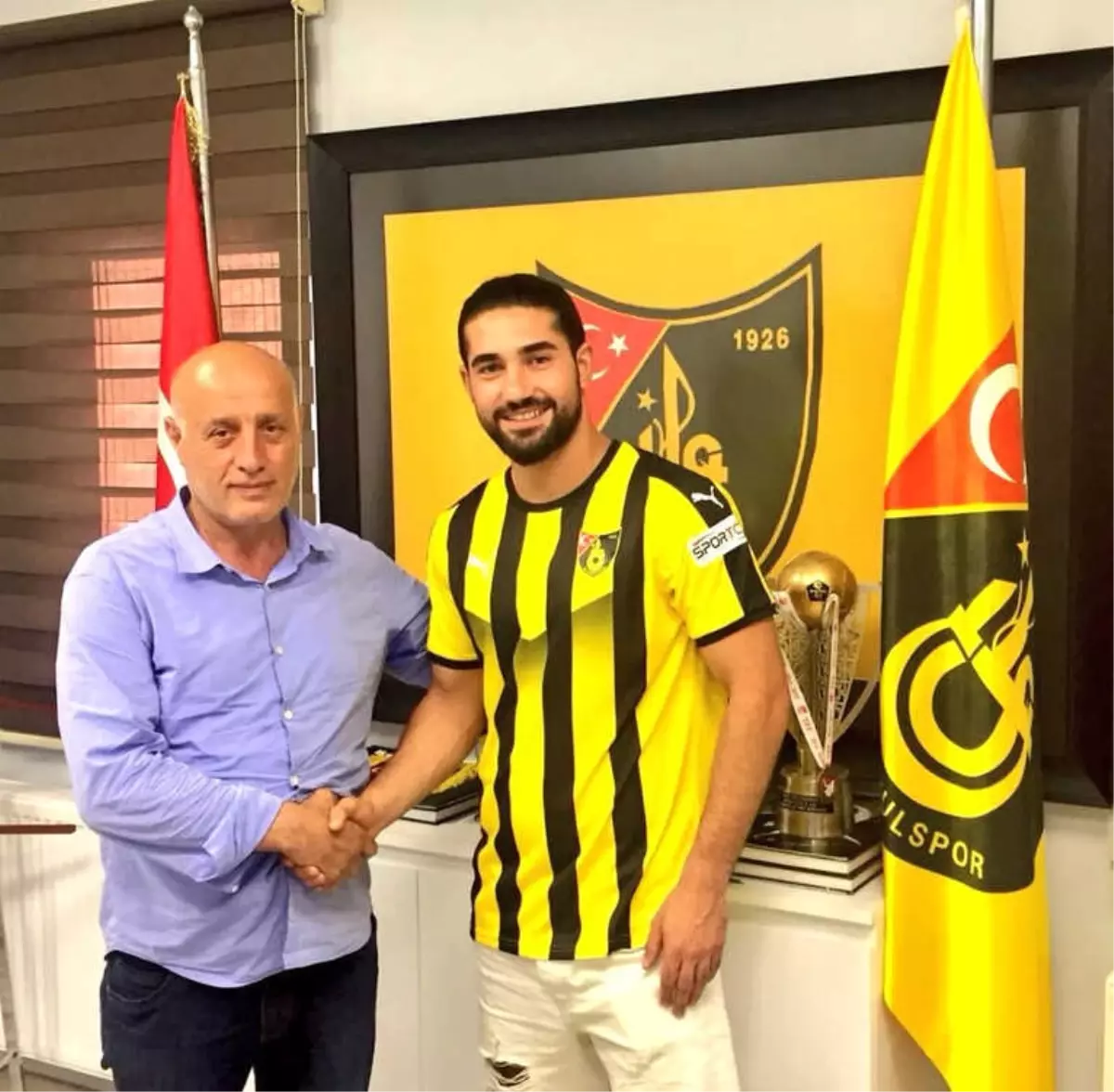 İstanbulspor, Kaptan Onur Ergün ile Sözleşme Yeniledi