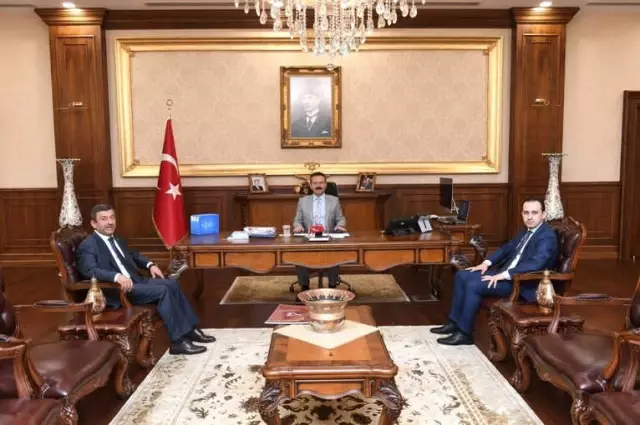 Başkan Karabacak, Vali Aksoy'u Ziyaret Etti