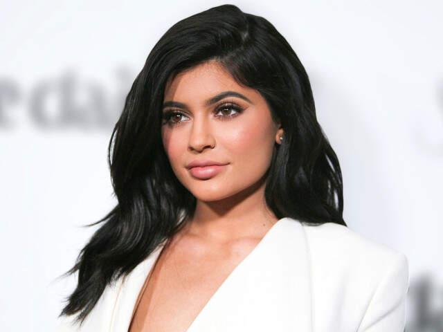 Model Kylie Jenner, Instagram'da Yaptığı Her Paylaşımdan 1 Milyon Dolar Kazanıyor