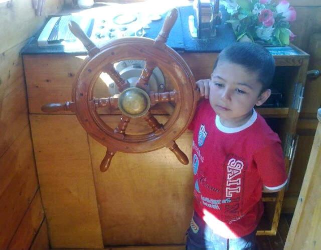 11 Yaşındaki Çocuk, Evde Televizyon İzlerken Maganda Kurşununa Hedef Oldu