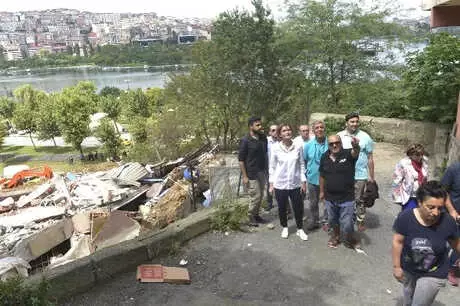 Kaftancıoğlu Sütlüce'de Çöken Binanın Sakinleri ile Görüştü