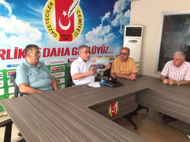Kayseri'de Kaldırılan Kadın Heykeli Tartışması Büyüyor