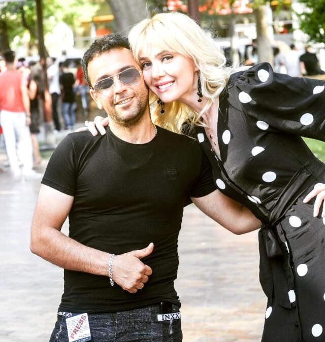 Kokteyl Aysel Güzelliğiyle Dikkatleri Üzerine Çekti