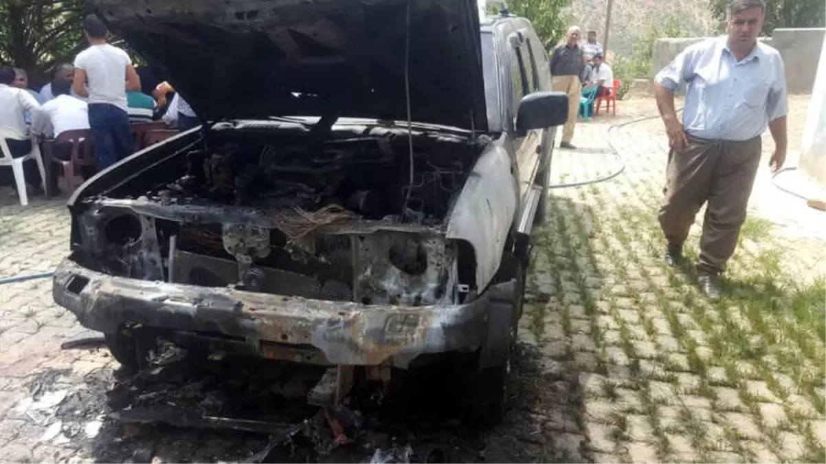 Milletvekili Korumasının Aracı Kundaklandı