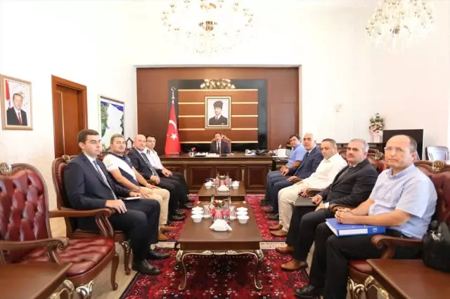 Sakarya Valiliği'nde 'Melen Barajı' Toplantısı Yapıldı Sakarya Valiliği'nde 'Melen Barajı' Toplantısı Yapıldı