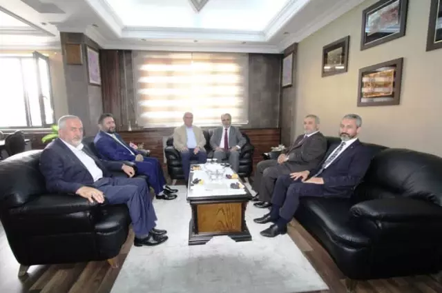 Diyanet İşleri Başkan Yardımcısı İşliyen'den Başkan Memiş'e Ziyaret