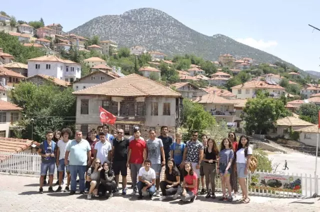 Döşemealtı'nın Gençleri Dögem ile Parlıyor