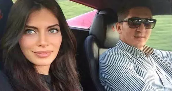 Ceren Hindistan'dan Canlı Yayında Eski Eşine Ağır Suçlama: Hamileyken Kemerle Dayak Yedim Ceren Hindistan'dan Canlı Yayında Eski Eşine Ağır Suçlama: Hamileyken Kemerle Dayak Yedim