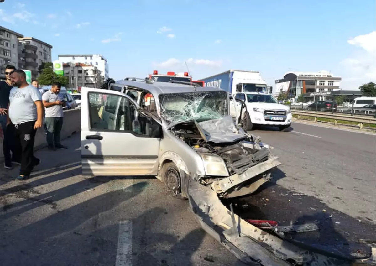 Gebze'de Zincirleme Kaza: 4 Yaralı