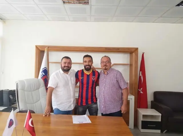 Koray Ünlü Mersin İdmanyurdu'nda Koray Ünlü Mersin İdmanyurdu'nda