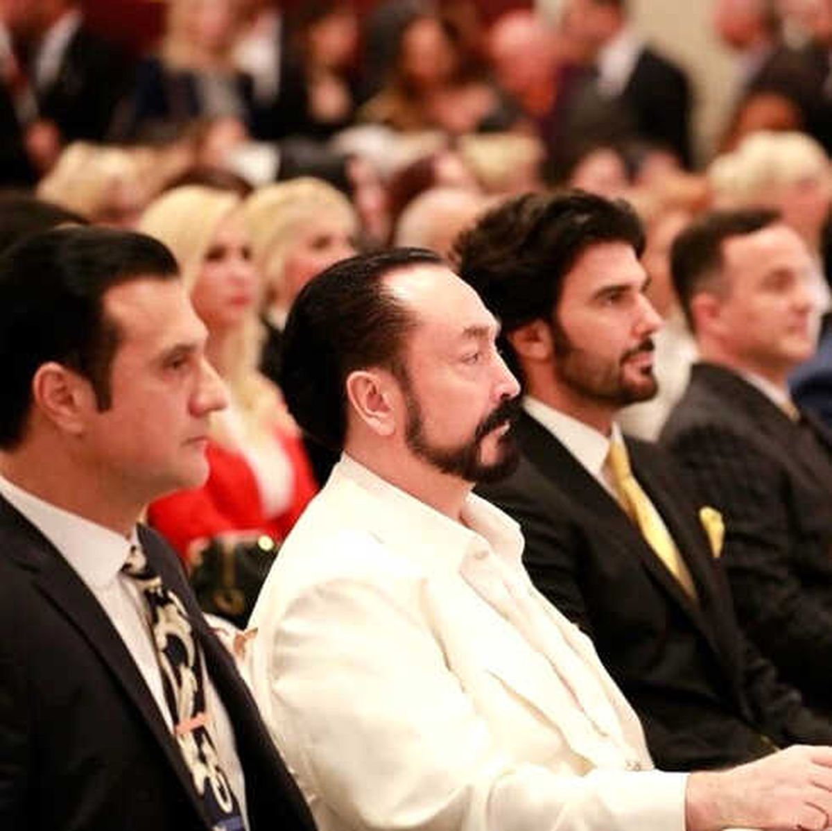 Adnan Oktar'ın, Örgüt Elemanlarını 'Lan Siz Enayi misiniz?' Diyerek Askerlik Yapmaktan Vazgeçirdiği Ortaya Çıktı