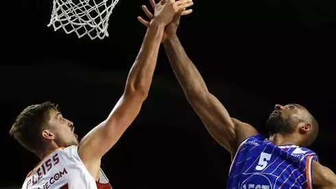 Tibor Pleiss, Anadolu Efes'te