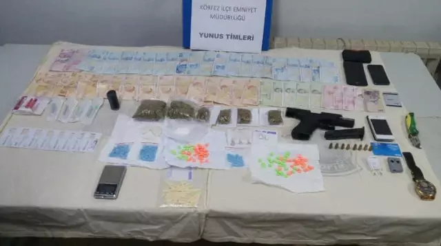 Kilometrelerce Kovalanan Aracın Her Yerinden Uyuşturucu Çıktı
