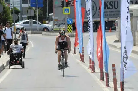 Falcon Fest Triatlon Yarışları, Samsun'da Başladı