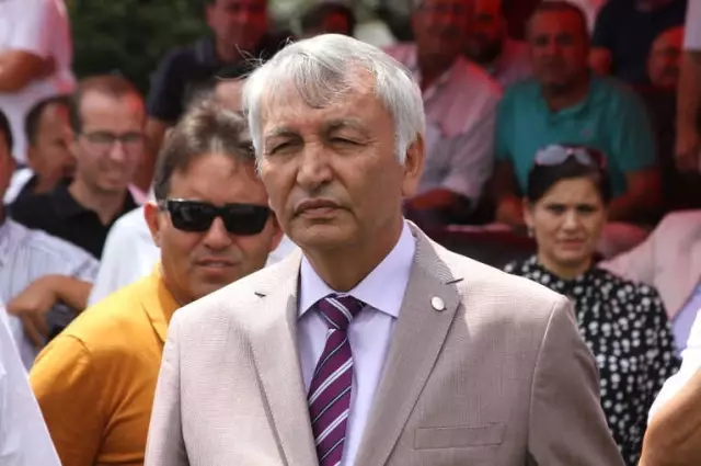 Isparta 4. Geleneksel Yağlı Pehlivan Güreşleri'nde Başpehlivan Mehmet Yeşilyeşil Oldu Isparta 4. Geleneksel Yağlı Pehlivan Güreşleri'nde Başpehlivan Mehmet Yeşilyeşil Oldu