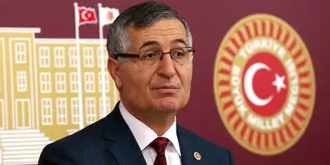 İYİ Parti'den İstifa Eden Özcan Yeniçeri Kimdir? İYİ Parti'den İstifa Eden Özcan Yeniçeri Kimdir?