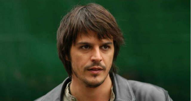 Mehmet Günsür Kimdir?