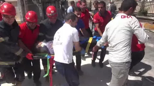 Şanlıurfa 1 Kişinin Öldüğü, Araçların Hurdaya Döndüğü Kamyon Kazası Kamerada Hd Şanlıurfa 1 Kişinin Öldüğü, Araçların Hurdaya Döndüğü Kamyon Kazası Kamerada Hd