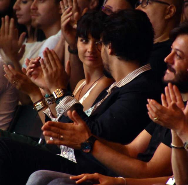 Sevgilisiyle Olan Samimi Pozları Olay Olan Tuba Büyüküstün, Aşkıyla Gözlerden Uzak Tatile Kaçtı