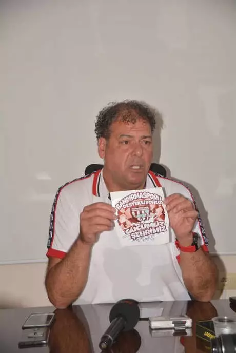 Bandırmaspor'a Destek İçin 20 Liradan Satışa Çıkan Etiketi Yalnızca 50 Kişi Aldı