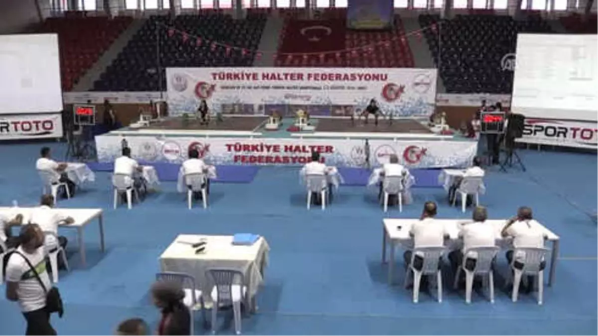 Dünya Halter Şampiyonası'nda Birkaç Madalya Alacağız'