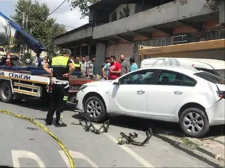 / Geniş Haber // Başakşehir'de Ehliyetsiz Sürücü Hafriyat Kamyonuyla Dehşet Saçtı / Geniş Haber // Başakşehir'de Ehliyetsiz Sürücü Hafriyat Kamyonuyla Dehşet Saçtı