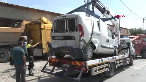 İstanbul- - Başakşehir'de Ehliyetsiz Sürücü Hafriyat Kamyonuyla Dehşet Saçtı 4 İstanbul- - Başakşehir'de Ehliyetsiz Sürücü Hafriyat Kamyonuyla Dehşet Saçtı 4