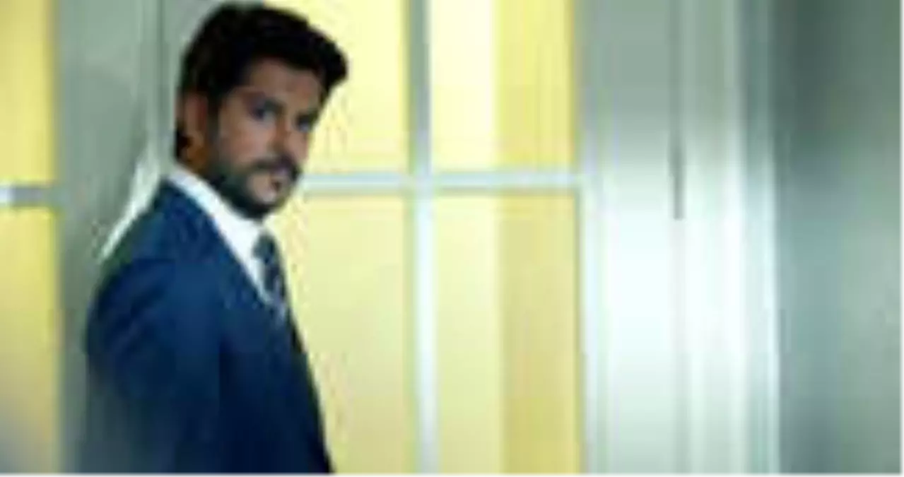 Tükenmişlik Sendromuna Yakalandığı İddia Edilen Burak Özçivit, Haberleri Yalanladı