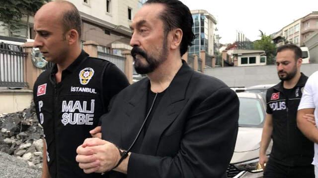Adnan Oktar'ın Kız Kardeşlerle Aynı Anda Evli Olduğu Kayınvalidesine de 'Sevgilim' Dediği Ortaya Çıktı