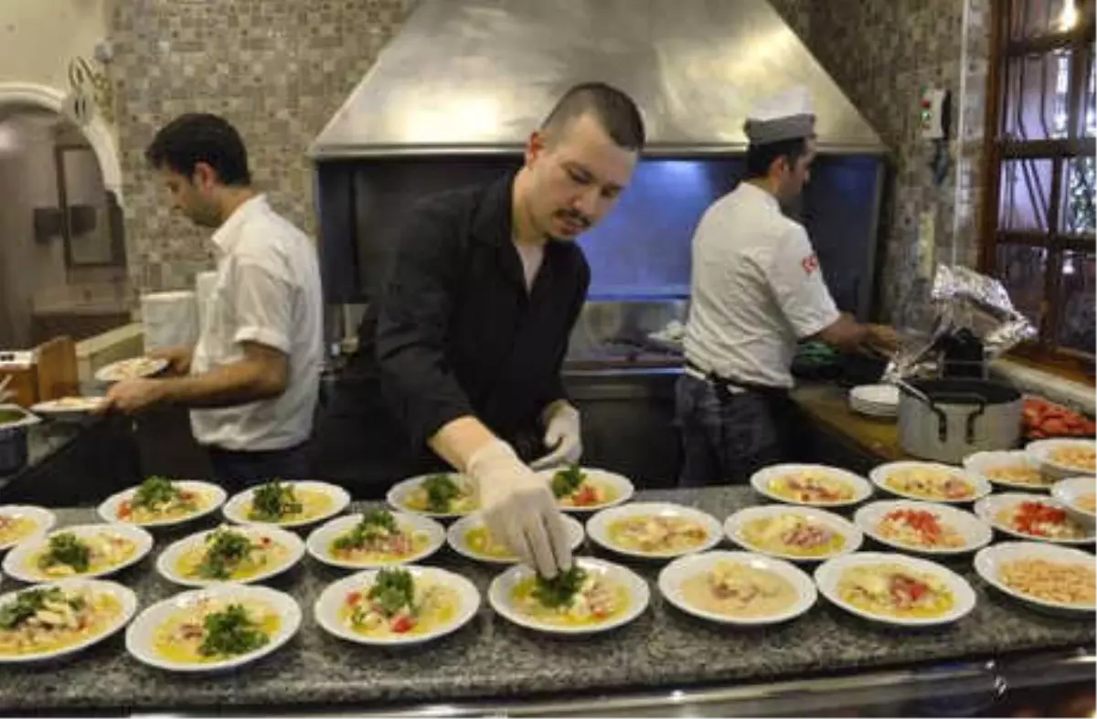 Antalya Piyazinin Ilk Tescil Belgesi Tarihi Restorana Verildi Antalya