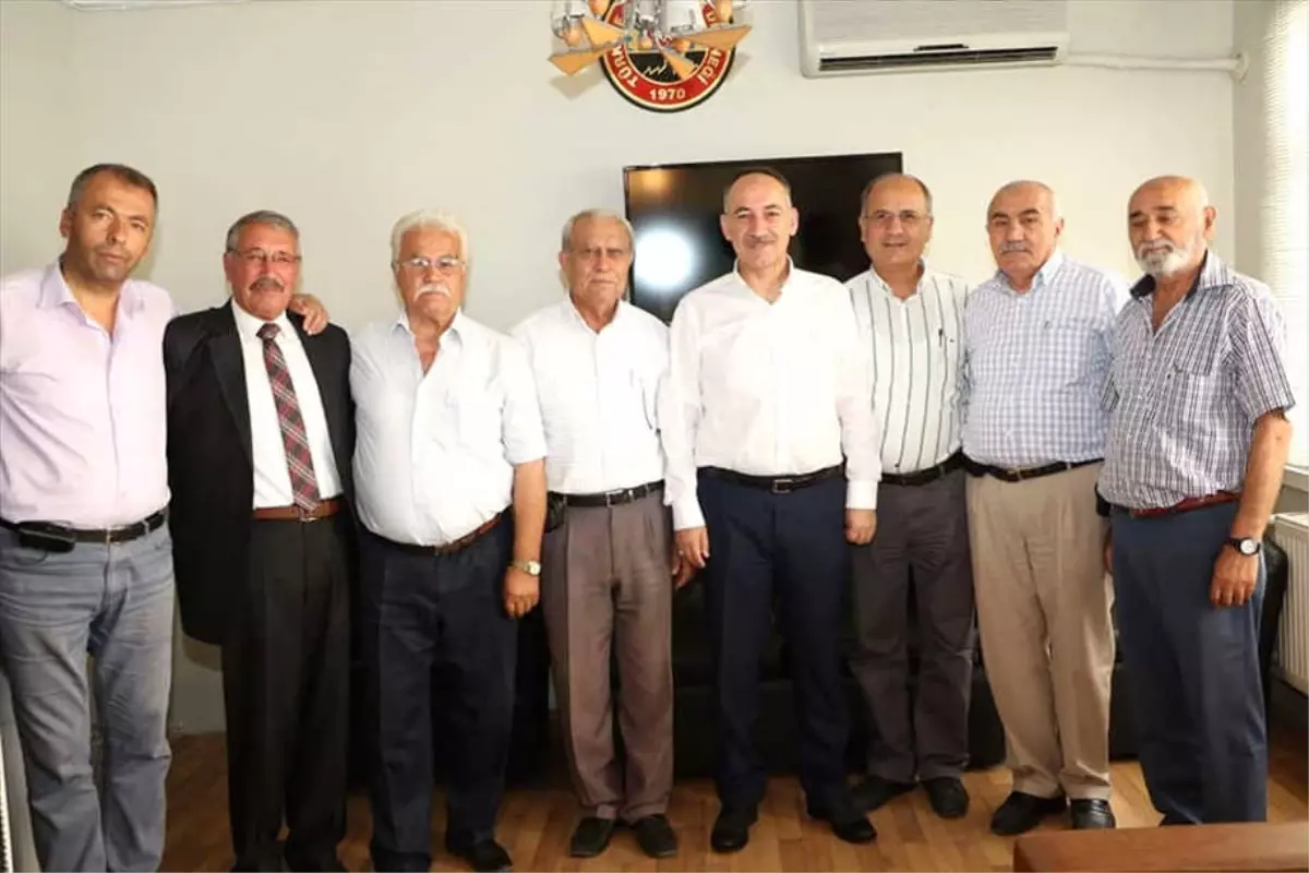 Belediye Başkanı Saygılı Emeklilerle Bir Araya Geldi